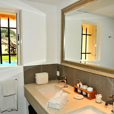 Made Bed & Breakfast 4*