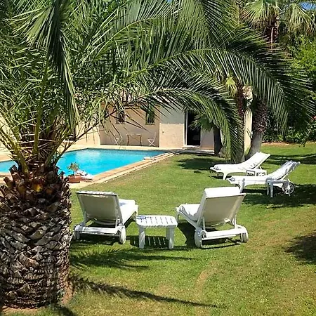 Made Bed & Breakfast 4*